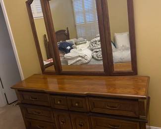Dresser with mirror. ( part of a 4 piece king suite)