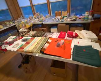 Placemats, tablecloths, napkins and napkin rings