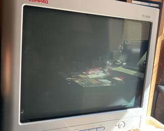 Compaq FS7600 Monitor