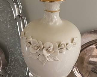 Pair of Nice Floral Themed Lamps