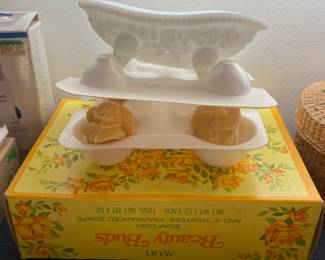 Avon Beauty Buds in Box