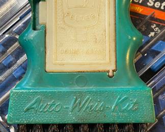 Vintage Auto Whis Kit with Change Holder