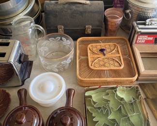 Assorted Kitchenware