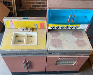 Tin Litho Kid's Sink and Oven