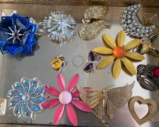Assorted Brooches