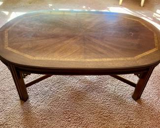 Oval coffee table