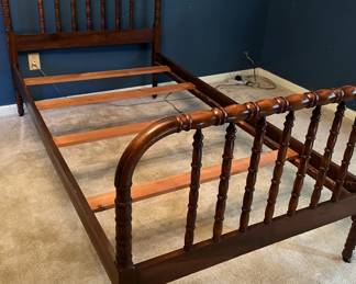 Antique spindle twin size bedframe