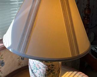 Vintage ceramic floral base lamp