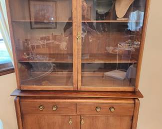 Drexel Mid century hutch