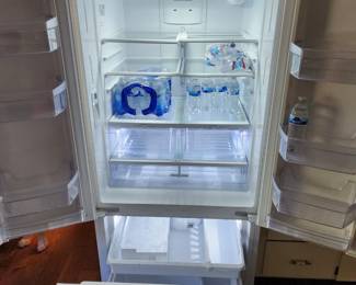 GE Refrigerator 