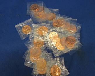 Lot 147. 25 tokens each featuring a U.S. president