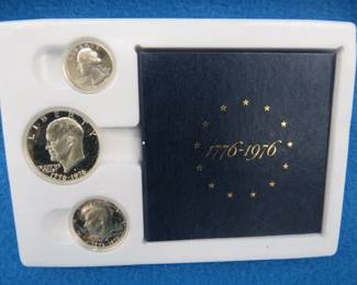 Lot 308. 1976 US. Bicentennial Silver Proof Set with the dollar, half and quarter
