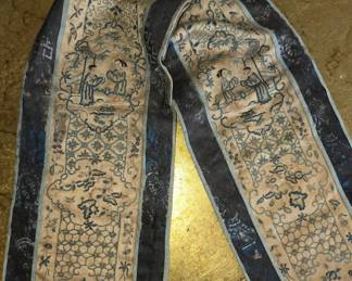 Antique Chinese fine silk embroidery 