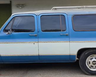 1977 Chevrolet Suburban Silverado Trailering Special C20 with 454 engine, 4 barrel, Turbo Hydra-Matic trans. 83,000 original miles. Always properly maintained, has all service records. Runs and drives excellent!
