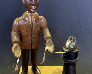 Lot # : 312z - Vintage wood stockbroker figurine
