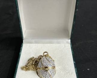 Lot # : 523 - Suzanne Somers silver & gold tone egg watch
