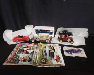 Lot # : 404 - Group of miniature collectible cars
