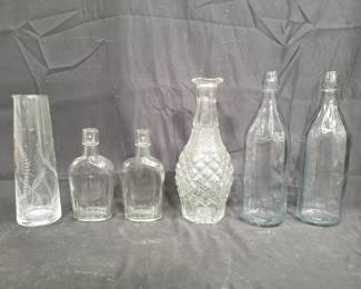 Lot # : 354 - Group of glass bottles etc
