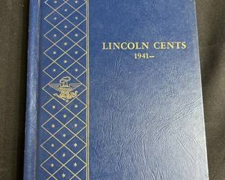 Lot # : 525 - Lincoln cents album
