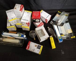 Lot # : 509 - Group of light bulbs
