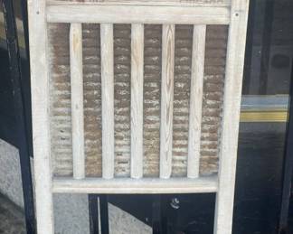 Lot # : 307v - Antique National washboard
