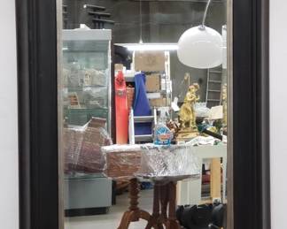 Lot # : 553 - Beveled wall mirror
