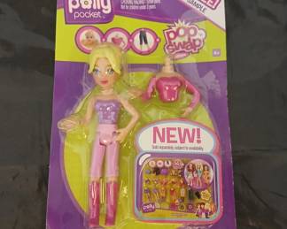 Lot # : 43j - Polly Pocket 2008 Pop Swap Fashions
