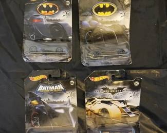 Lot # : 75j - Batman Hot Wheels Batmobiles
