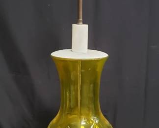 Lot # : 74 - Vintage glass table lamp
