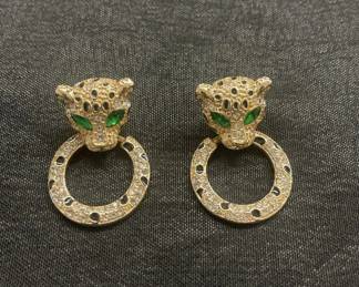 Lot # : 352v - Rhinestone leopard earrings
