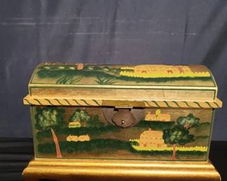 Lot # : 64 - Hand-painted wood chest with naïve art
