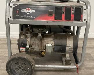 Lot # : 77 - Briggs & Stratton generator
