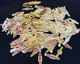 Lot # : 309z - Large group of vintage cigar bands
