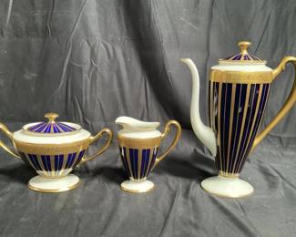 Lot # : 378 - Lenox coffee pot, creamer and sugar bowl
