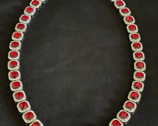 Lot # : 351v - Stainless & red rhinestone necklace
