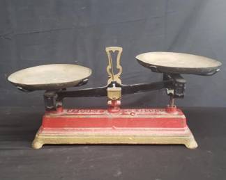 Lot # : 294 - Vintage cast iron scale
