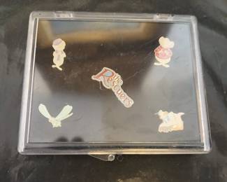 Lot # : 62j - The Rescuers Disney pin set of 5
