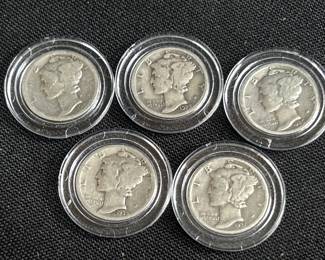 Lot # : 113 - Group of 5 mercury dimes
