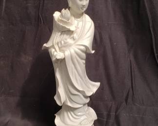 Lot # : 495 - Chinese blanc de chine figure, as is

