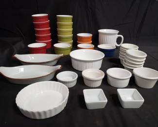 Lot # : 579 - Group of bowls, dip trays, mug etc

