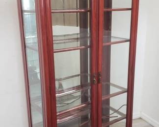 Lot # : 433 - Chinese rosewood lighted display cabinet
