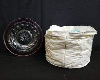 Lot # : 152 - 12 glass salad/dessert plates
