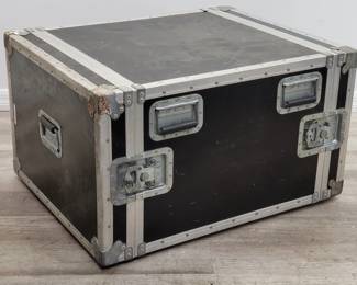 Lot # : 91 - Heavy duty amp road case
