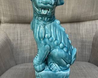 Lot # : 403v - Chinese ceramic foo dog statue
