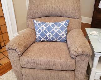Power recliner (new)