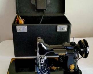 1953 Singer Model  'Featherweight' sewing machine
