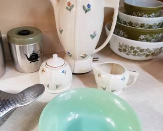 Coffee percolator set and Fire King jadeite bowl