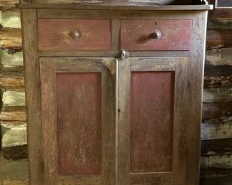 Jellt Hutch in Old Paint with Gallery Top