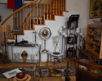 Front Room Overview, Watch your step!