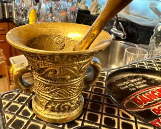 #81 - $ 80.00 - Antique bronze mortar with pestle